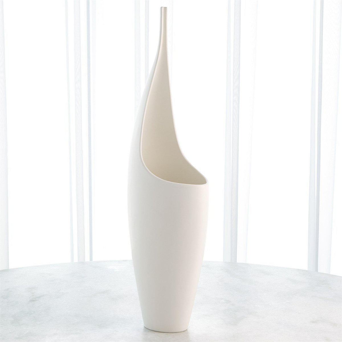 Curved Vase-Matte White-Global Views-Vases-Artistic Elements