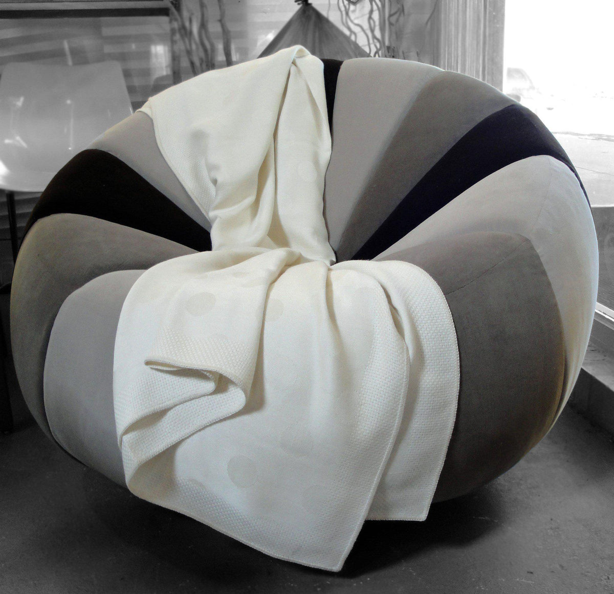 Dots Alpaca Throws-Fibre-Throw blankets-Artistic Elements